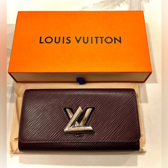 Louis Vuitton Sarah Twist Wallet - Bordeaux Epi Leather - Picture 1 of 16